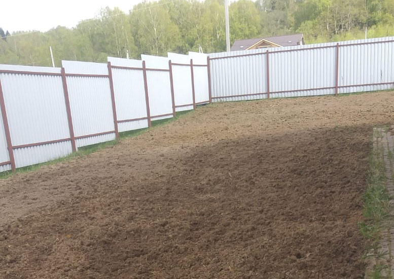 Культивация земли под газон