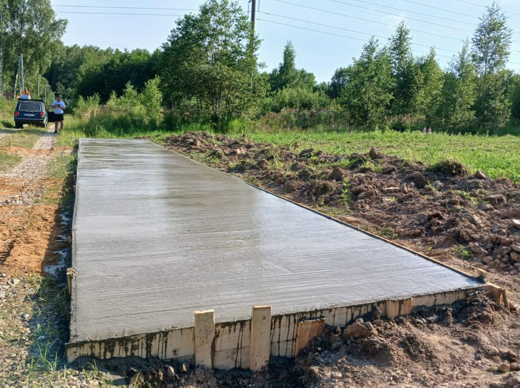 Заезд Монолитный