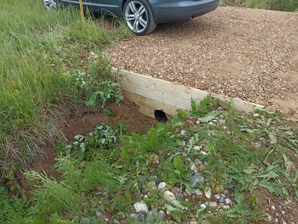 Заезд грузовой труба метал D-220