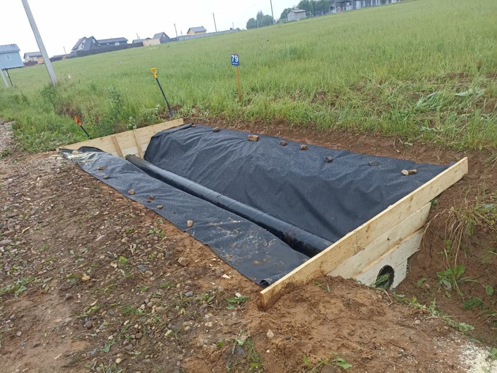 Заезд грузовой труба метал D-220