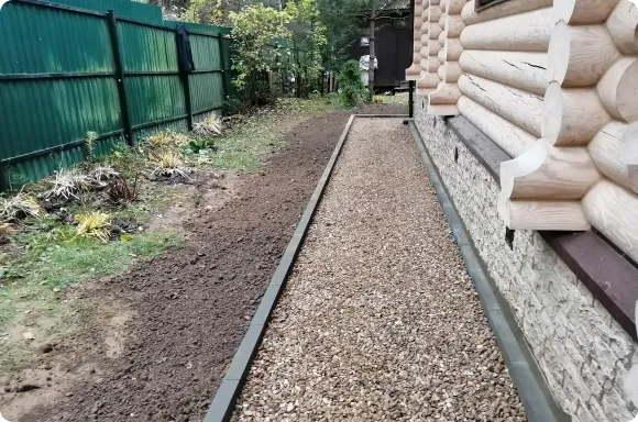 Мягкая отмостка вокруг дома