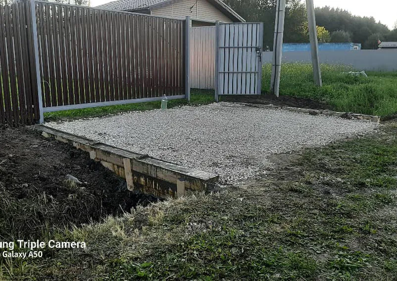 Укладка рулонного газона